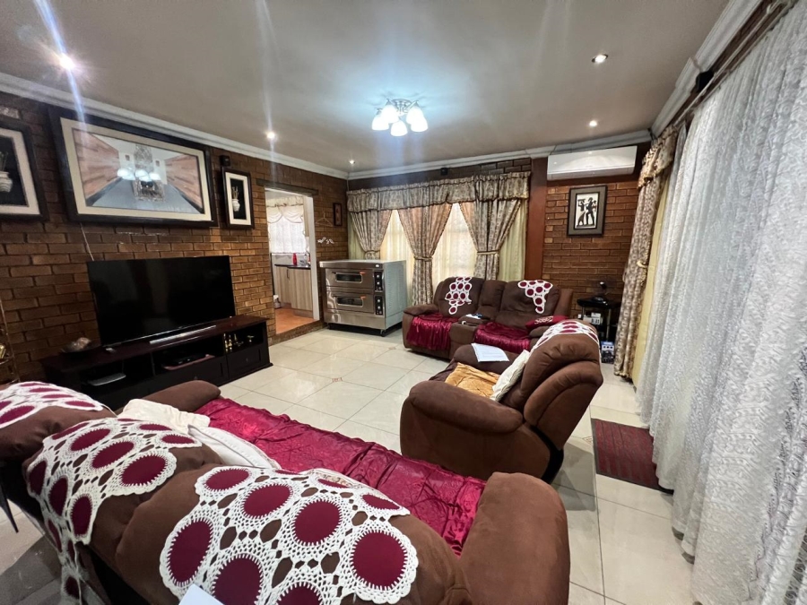 3 Bedroom Property for Sale in Blomanda Free State